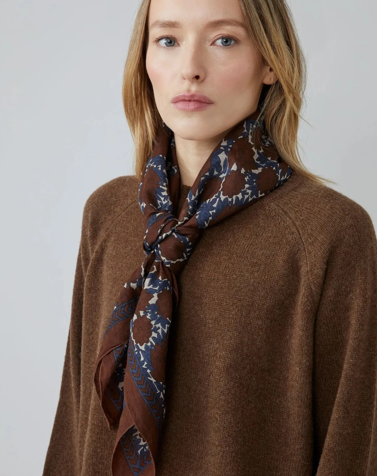 Amber scarf N°680