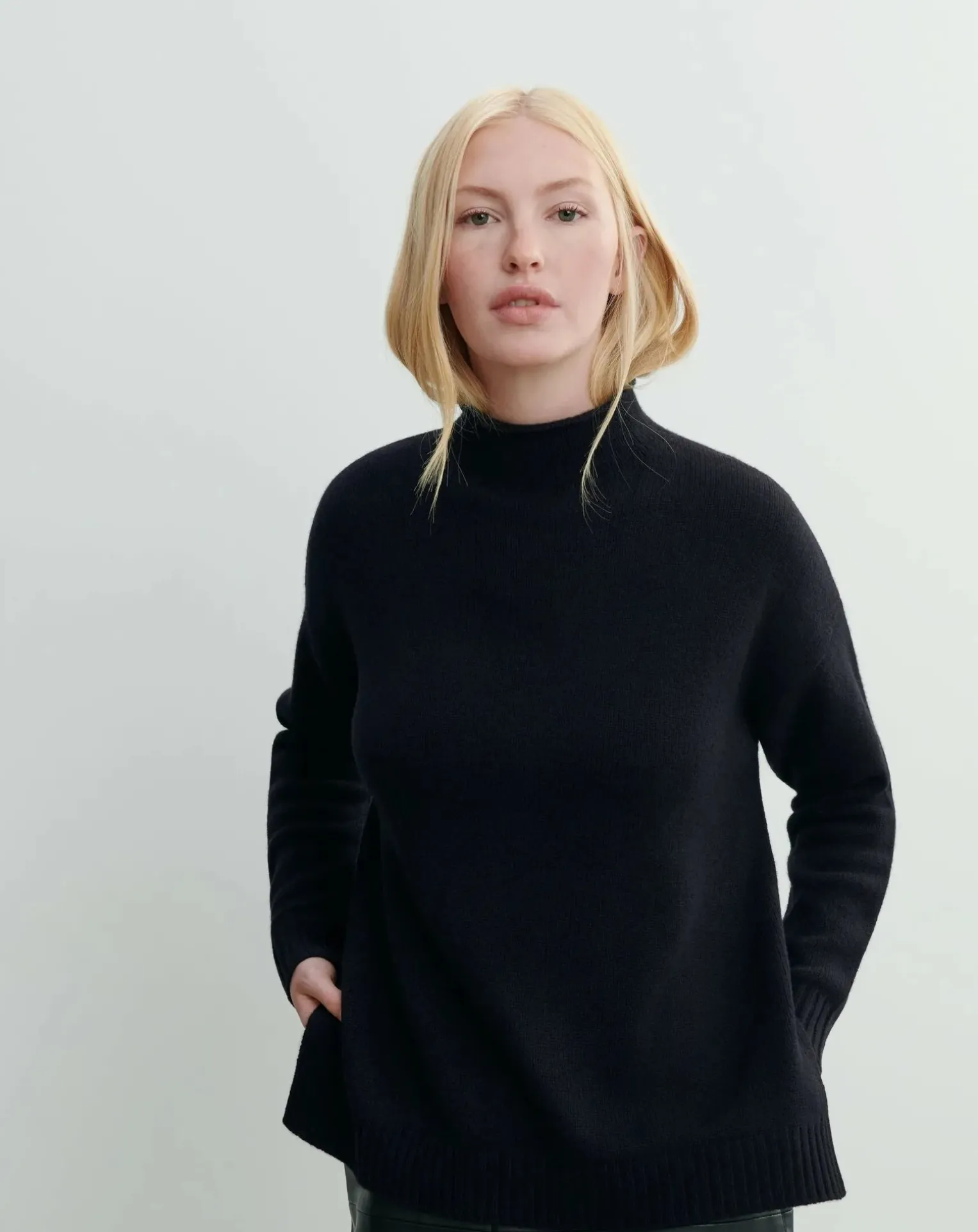 Cashmere High Neck Sweater