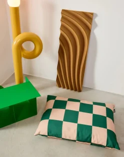 Checkered dog mattress