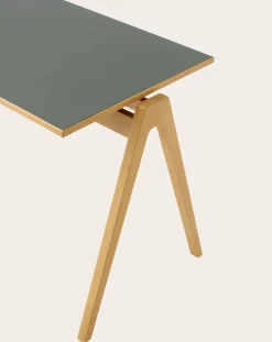 Daystack RD2 table, Robin Day