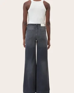 Glow Up flare jeans in cotton