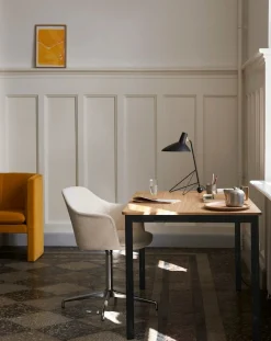 HM9 Tripod table lamp, Hvidt & Mølgaard