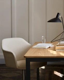 HM9 Tripod table lamp, Hvidt & Mølgaard