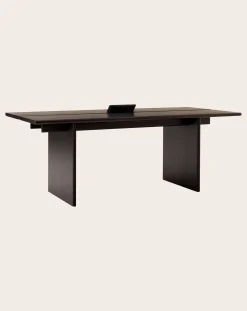 Ita OS1 dining table