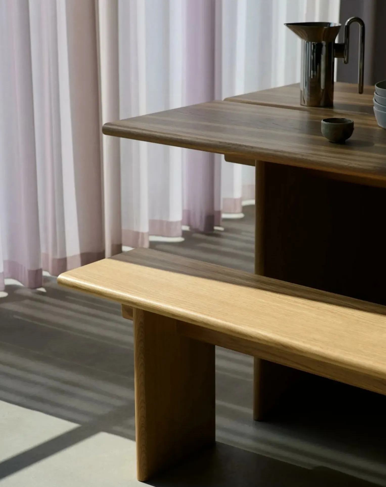 Ita OS2 dining table