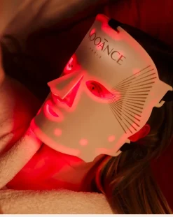 Le Professionnel anti-aging LED mask