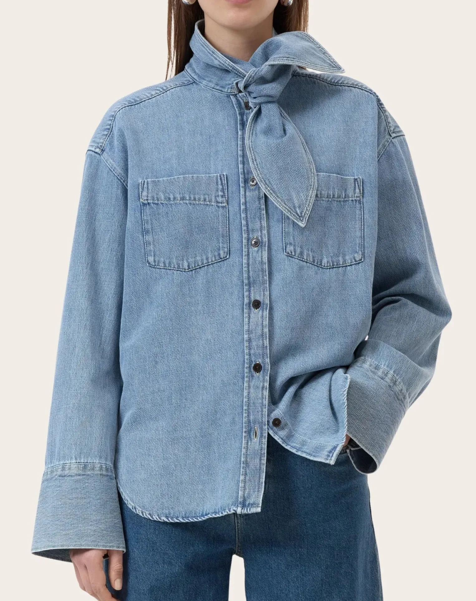 Long-sleeved cotton shirt with lavaliere collar