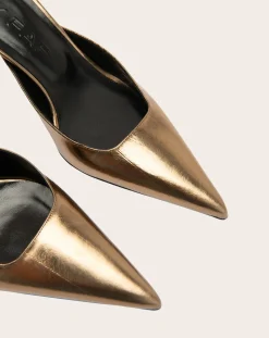 Metallic Teese pumps in eel leather