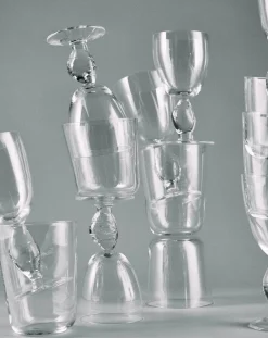 Out of lines wine glasses, Uncharted - Set of 4