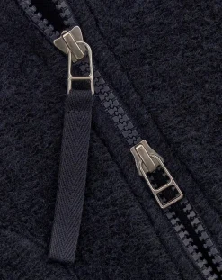 Sleeveless Zipped Vest