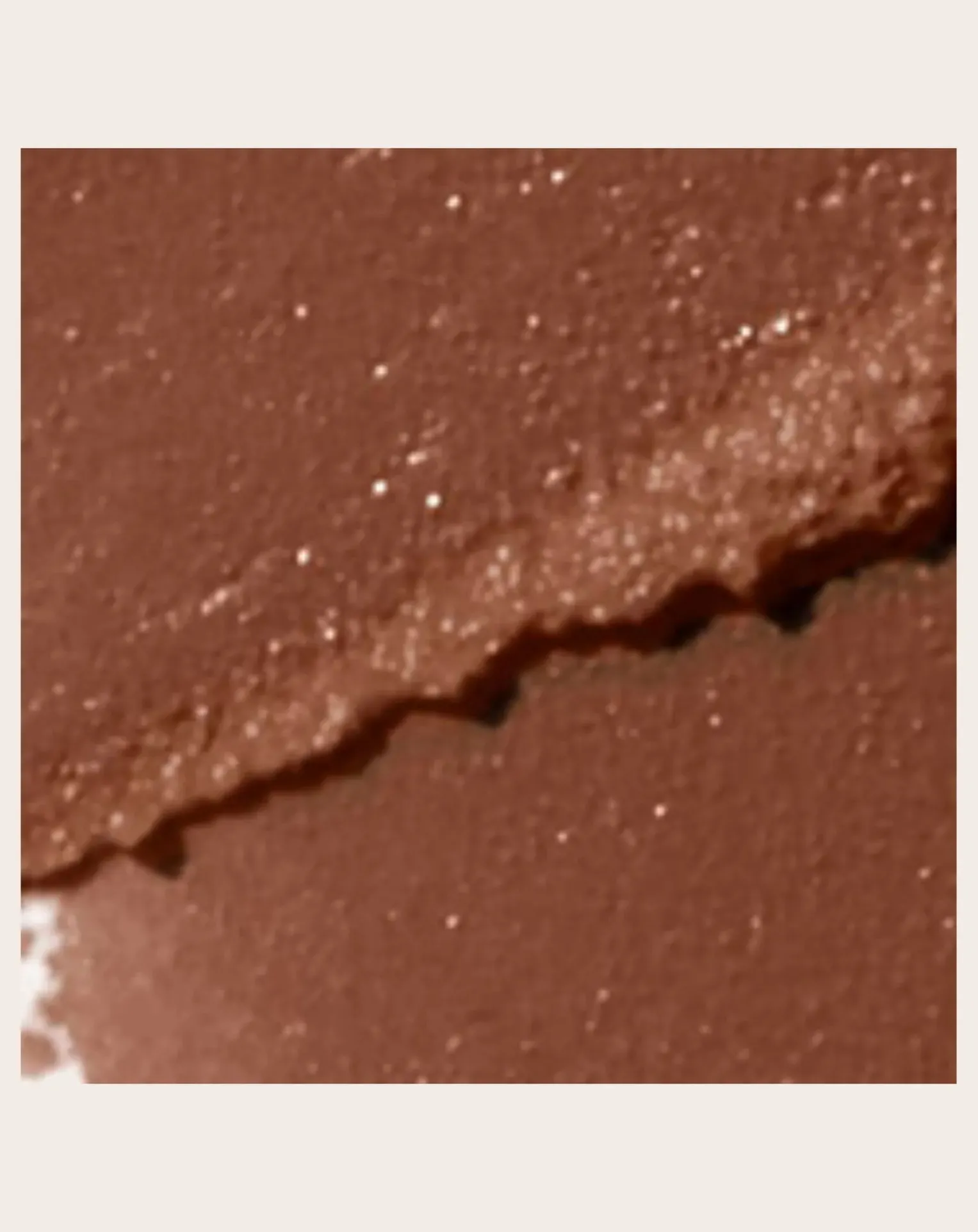 Solar Infusion soft-focus bronzer