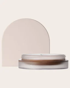 Solar Infusion soft-focus bronzer