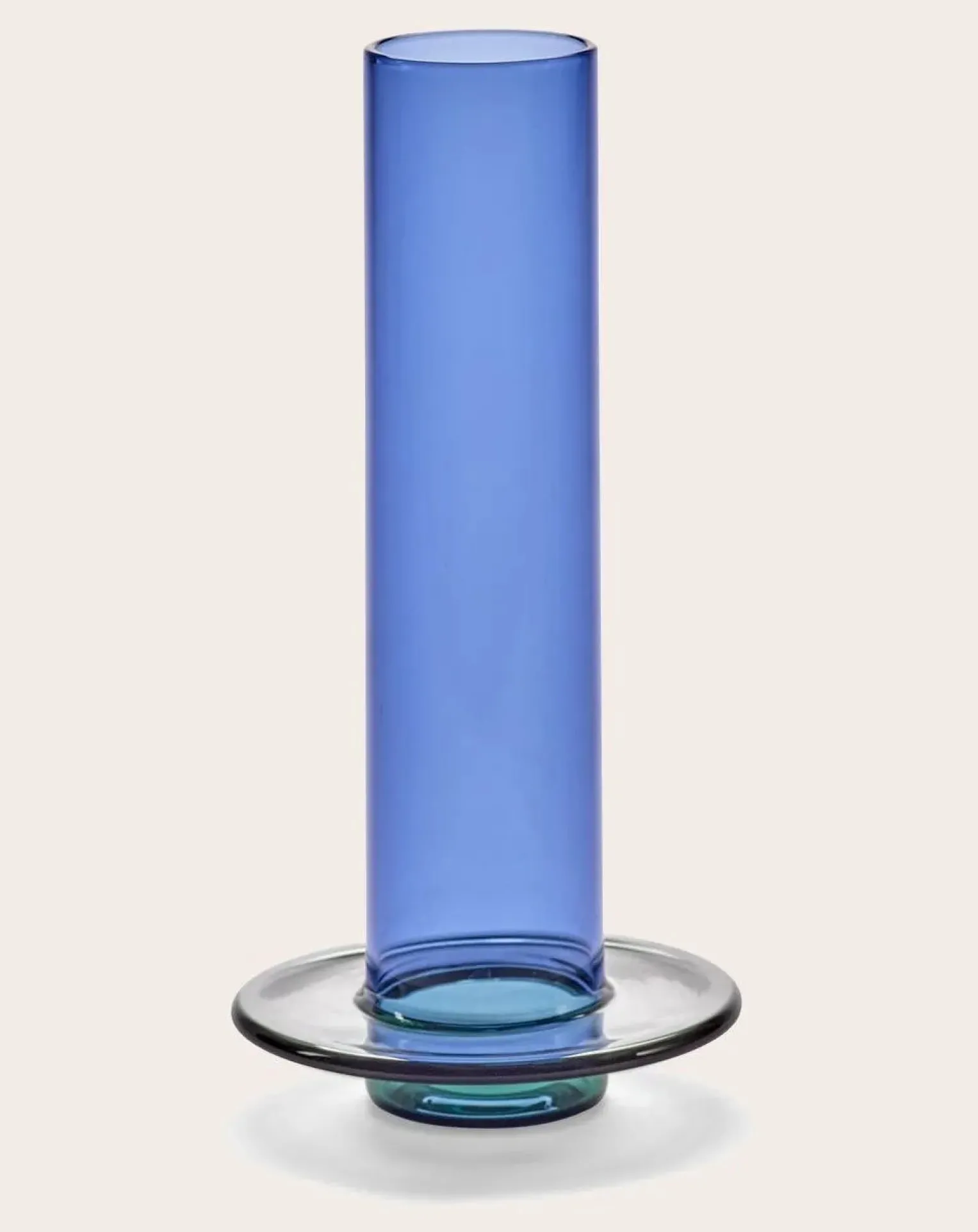 Vase Towers, Jose Levy