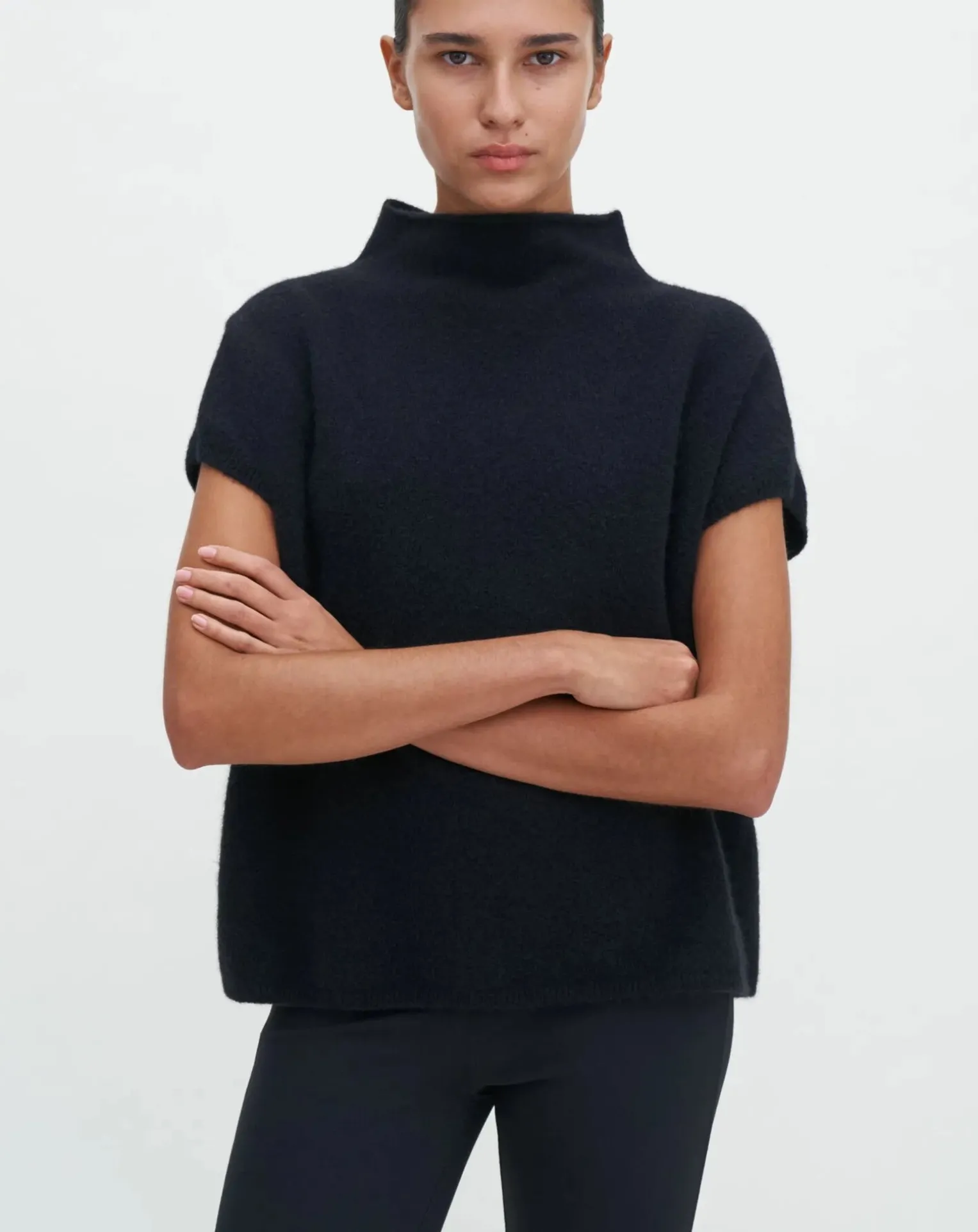 Ximena stand-up collar sweater in Yak wool